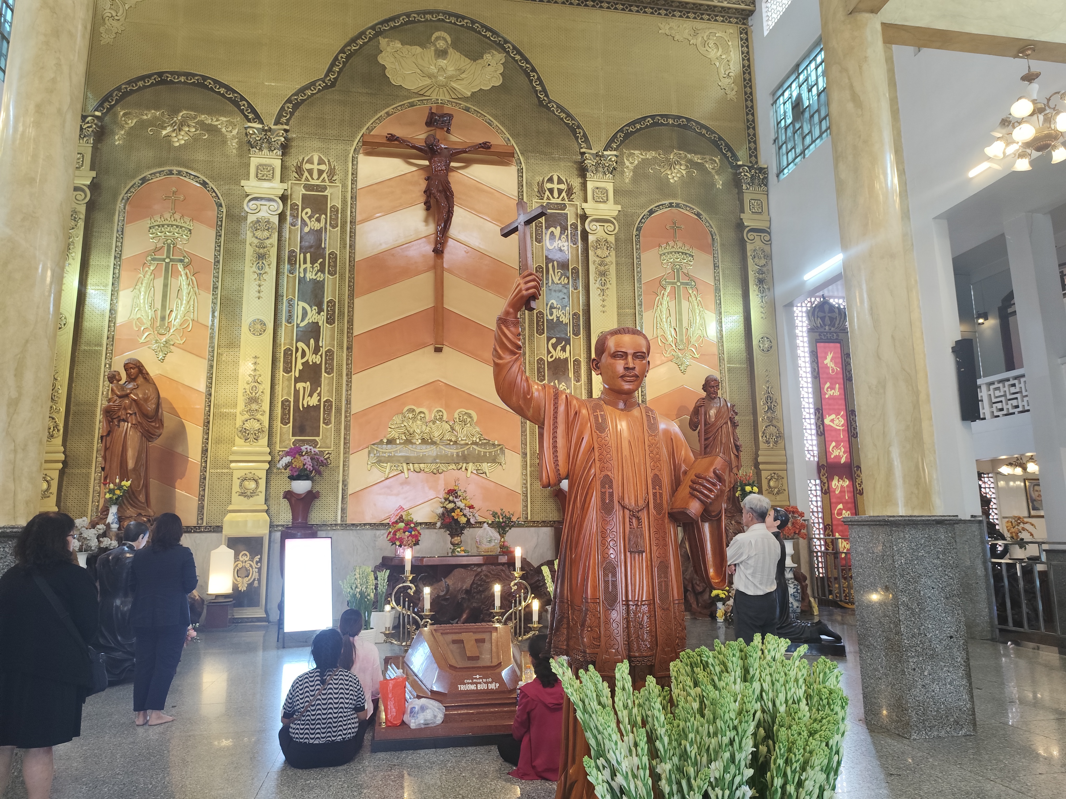 Trở về từ Tắc Sậy